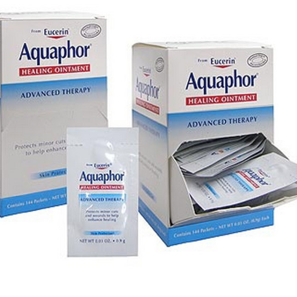 Hand and Body Moisturizer Aquaphor® Advanced Therapy 0.9 Gram Individual Packet Unscented Ointment